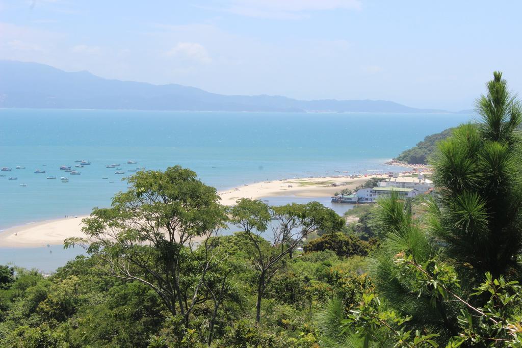 Boulevard Ponta Das Canas Governador Celso Ramos Luaran gambar