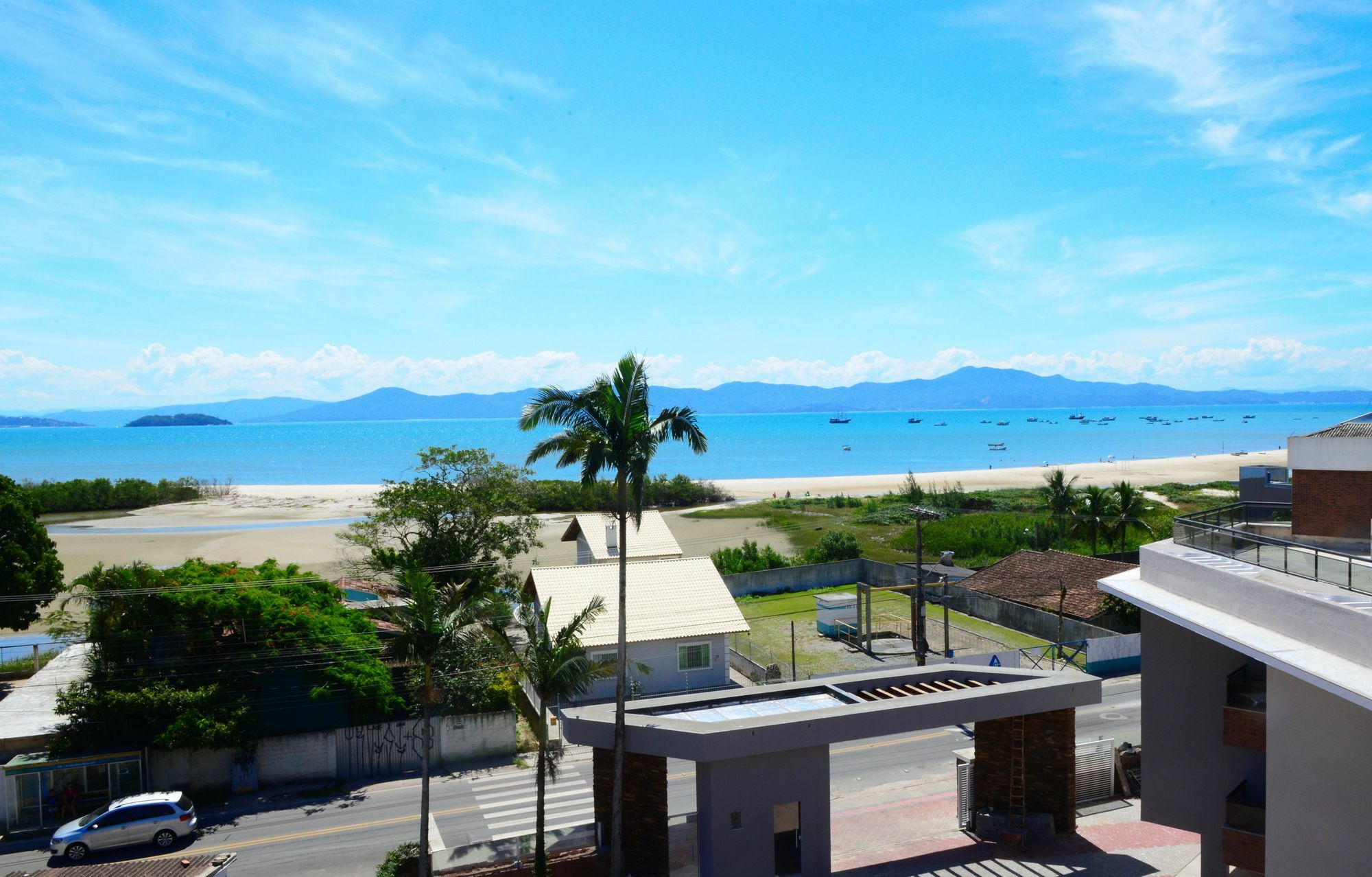 Boulevard Ponta Das Canas Governador Celso Ramos Luaran gambar